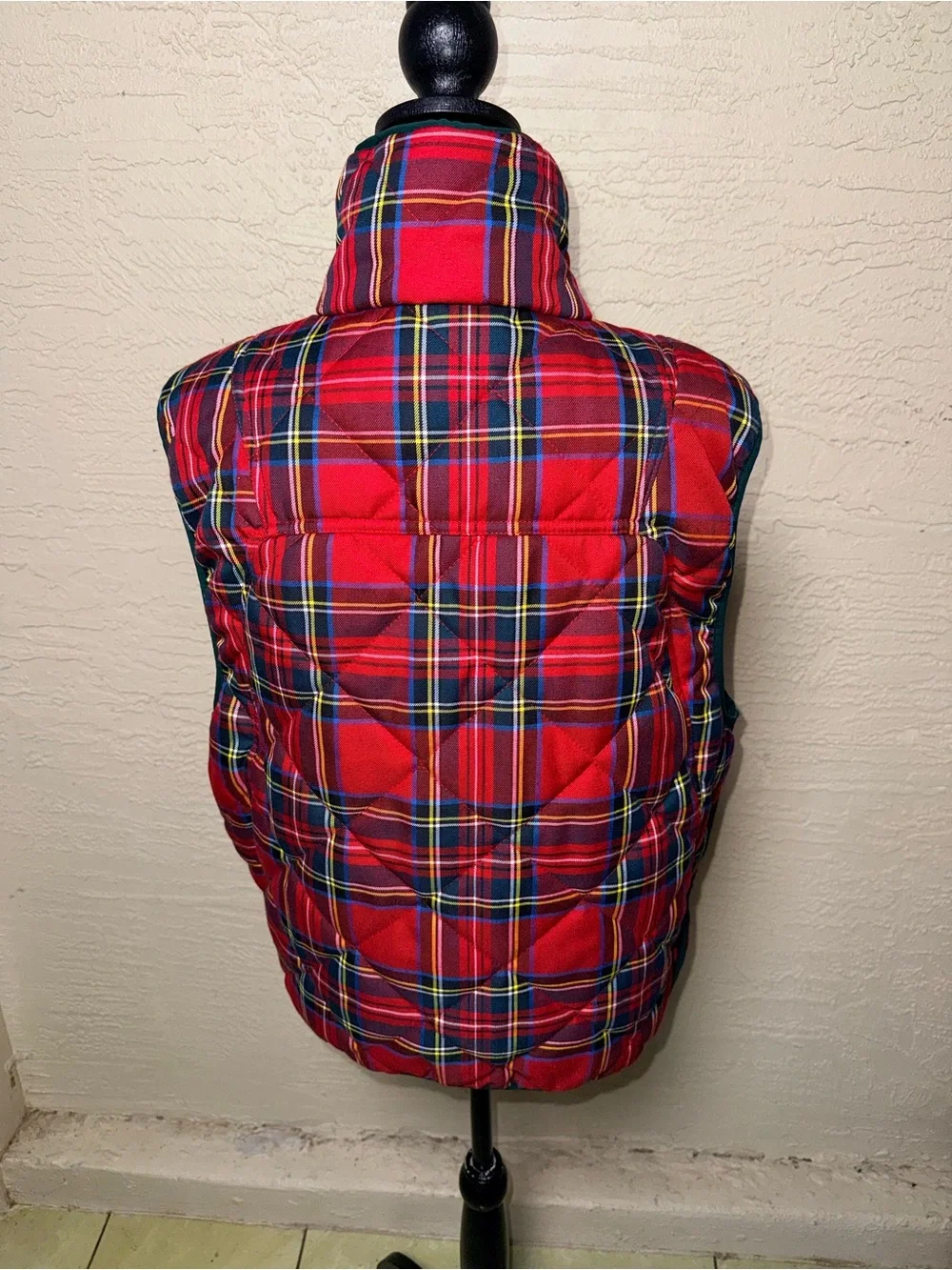 BiBi Red Tartan Plaid Quilted Puffer Vest Womens M Holiday Preppy Cabincore Cozy